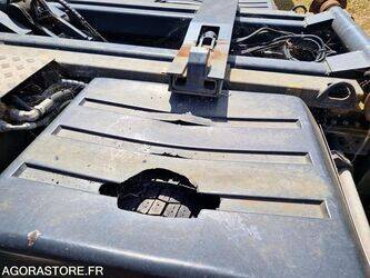 2015-iveco-190s33-48155946