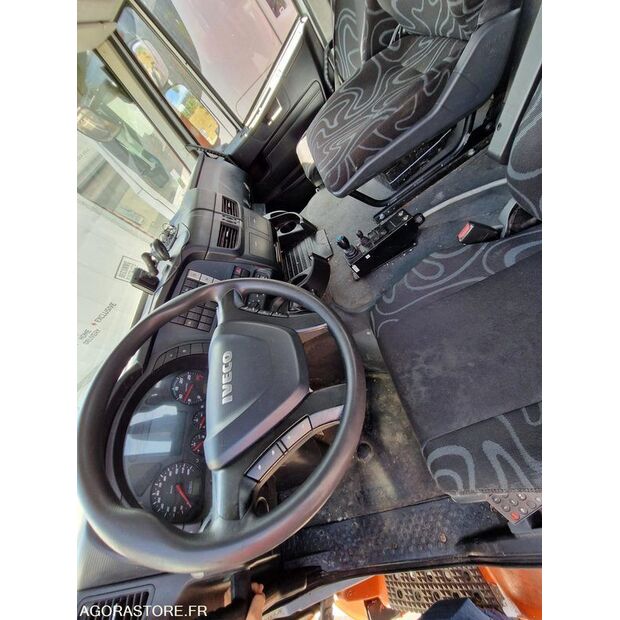 2015 Iveco 190S33-48155965