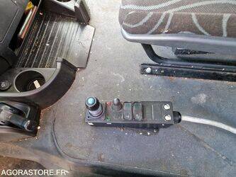 2015-iveco-190s33-48155969