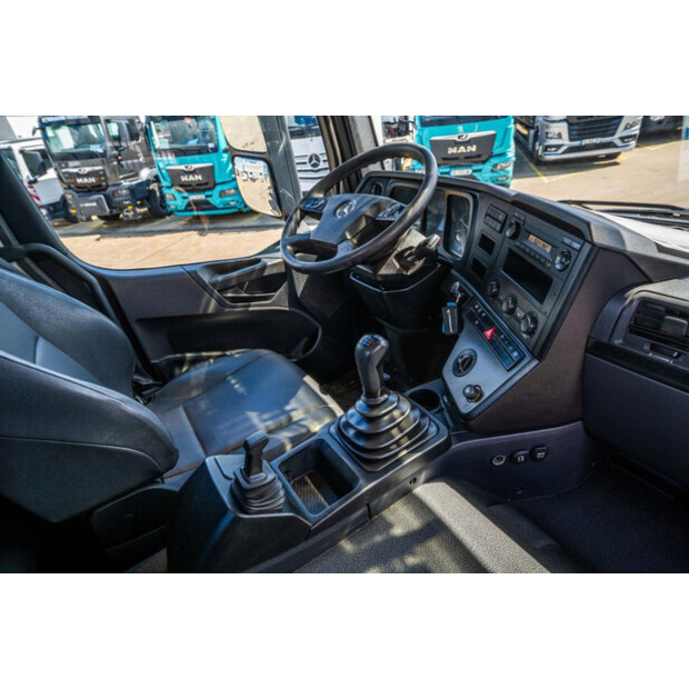 2017 Mercedes-Benz Arocs 2045-48161141