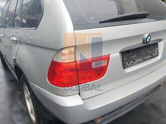 2002-bmw-x5-1468018-48174628