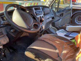2010-iveco-65c17-1468027-48177471