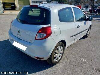 2012-renault-clio-1468040-48177828