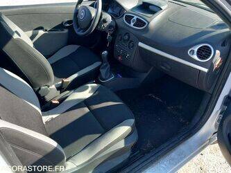 2012-renault-clio-1468040-48177834
