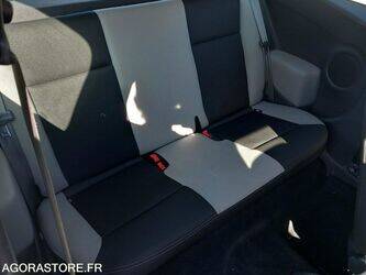 2012-renault-clio-1468040-48177835