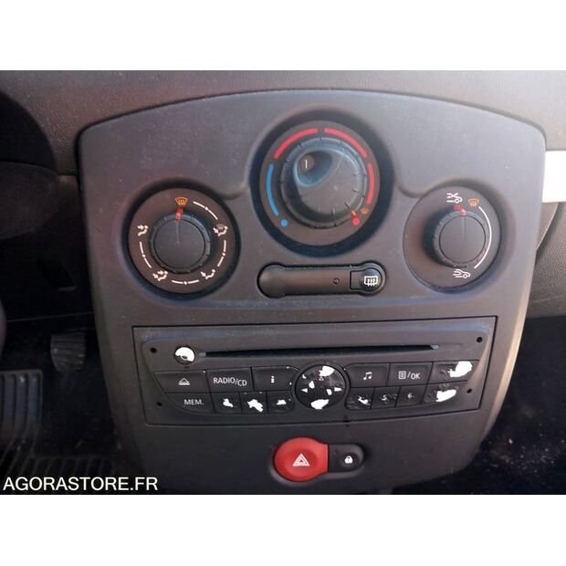 2012 رينو Clio-48177839