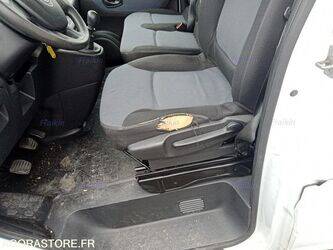 2016-opel-vivaro-1468042-48177893