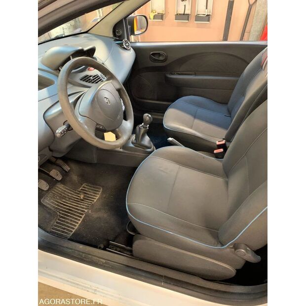 2013 Renault Twingo-48178080