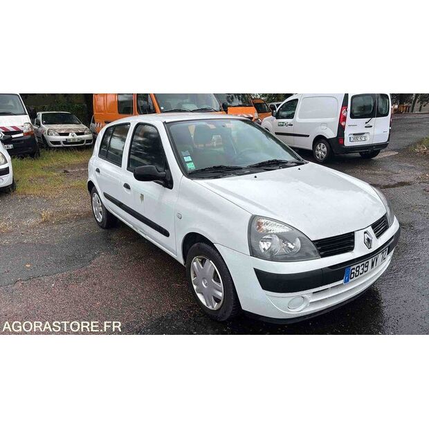 2004 Renault Clio-48178194