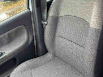 2004-renault-clio-1468053-48178199