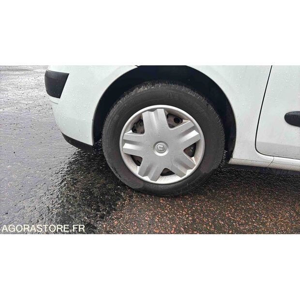 2004 Renault Clio-48178207