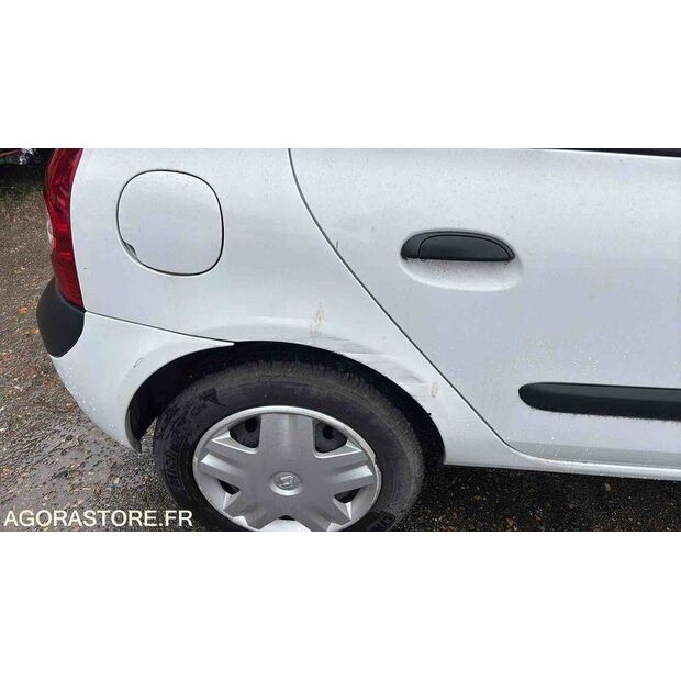 2004 Renault Clio-48178208