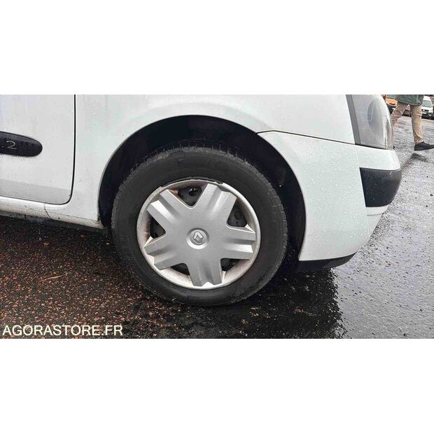 2004 Renault Clio-48178212