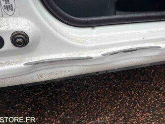 2004-renault-clio-1468053-48178213