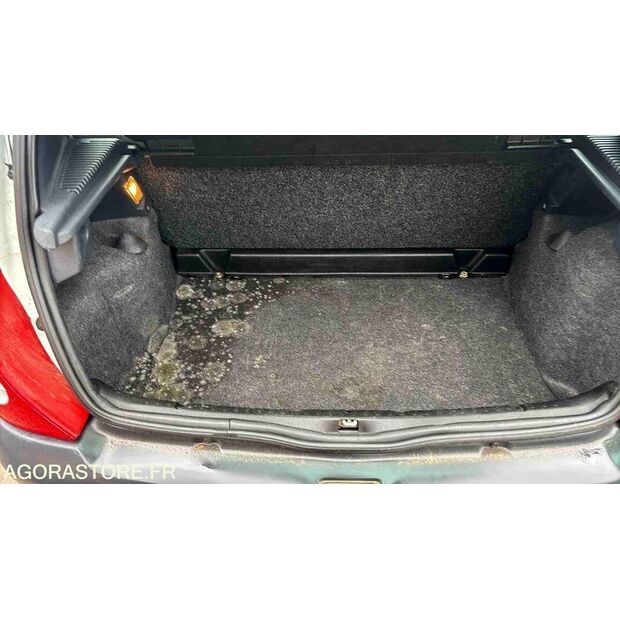 2004 Renault Clio-48178217