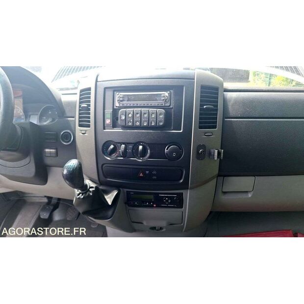 2011 Mercedes-Benz SPRINTER-48178357