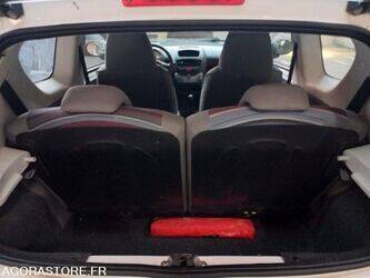 2011-citroen-c1-1468059-48178456