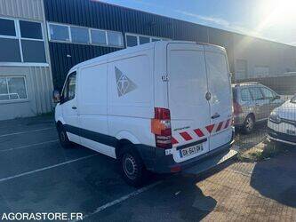 2015-mercedes-benz-sprinter-1468061-48178552
