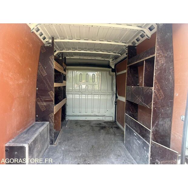 2020 Peugeot BOXER-48178556