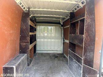 2020-peugeot-boxer-1468062-48178556