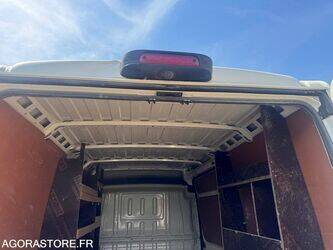 2020-peugeot-boxer-1468062-48178559