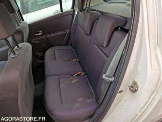2008-renault-clio-1468063-48178599