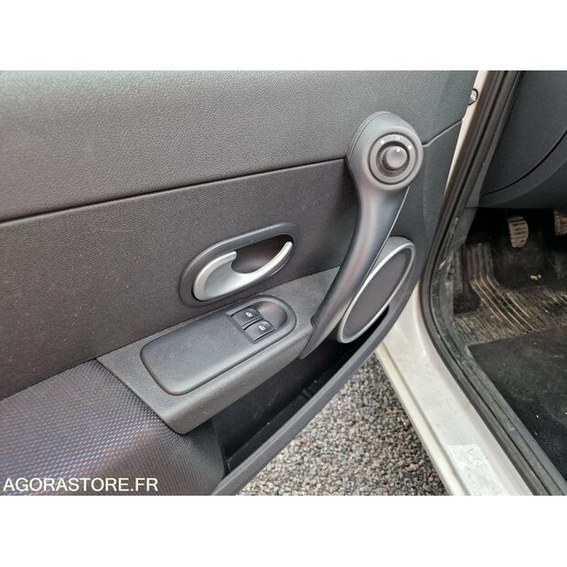 2008 Renault Clio-48178600