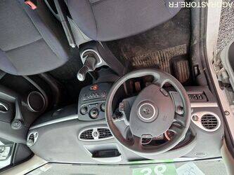 2008-renault-clio-1468063-48178601