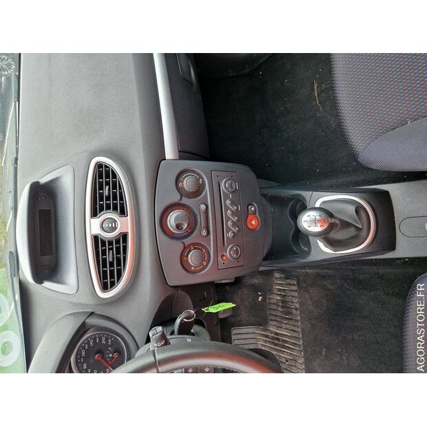 2008 Renault Clio-48178604