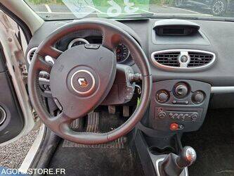 2008-renault-clio-1468063-48178605