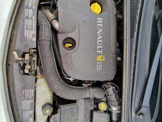 2008-renault-clio-1468063-48178606