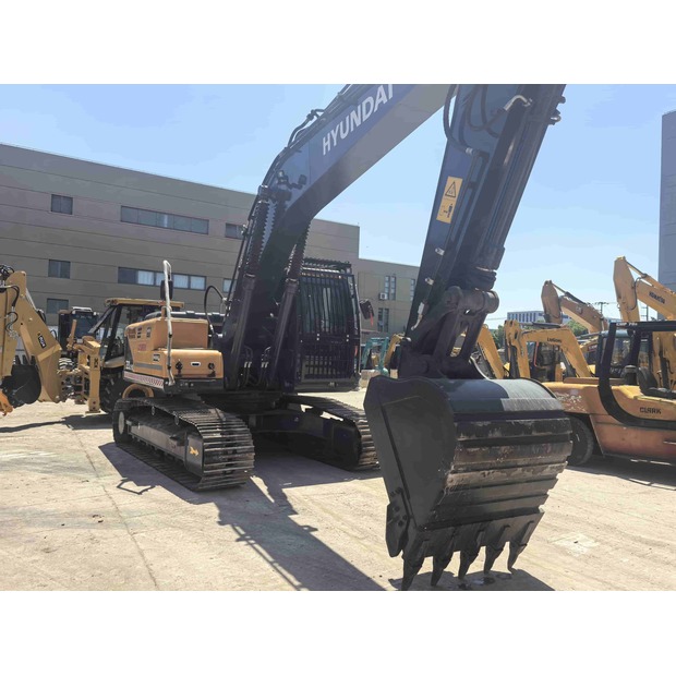 2025 Hyundai R220-48181622