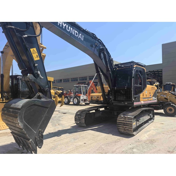 2025 Hyundai R220-48181623