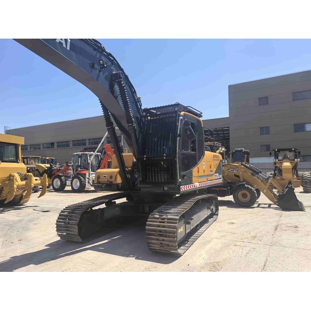 2025 Hyundai R220-48181625