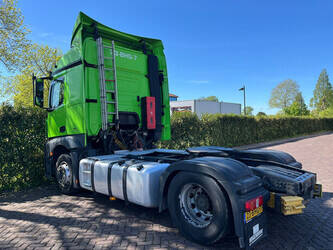 2016-mercedes-benz-actros-1943-1450232-48182136