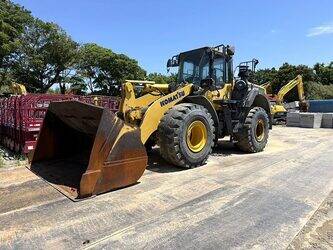Image for WHEEL LOADERS 2017 Komatsu WA470-8