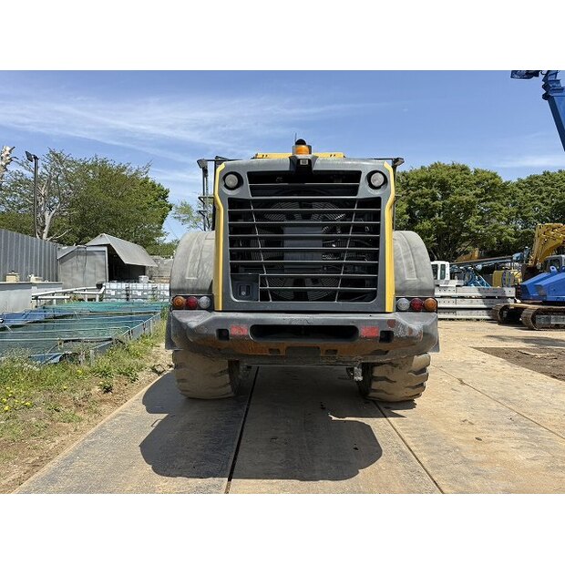 2017 Komatsu WA470-8-48183937