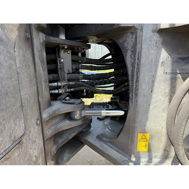 2017 Komatsu WA470-8-48184053