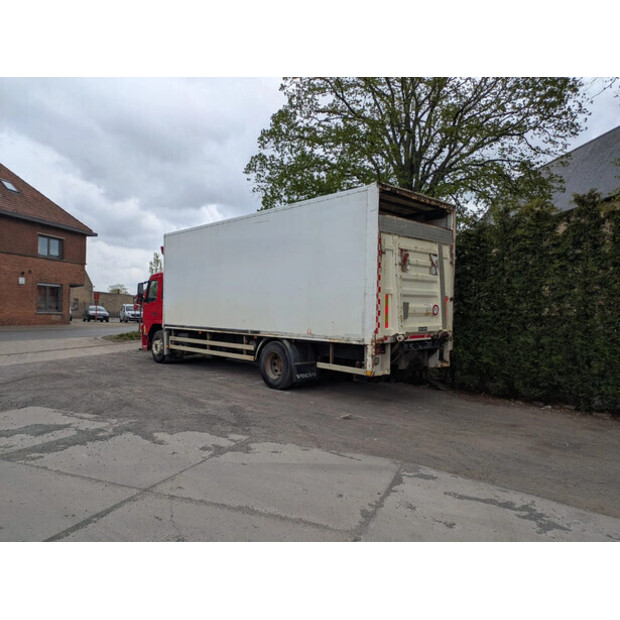 2002 Volvo FM-48184666