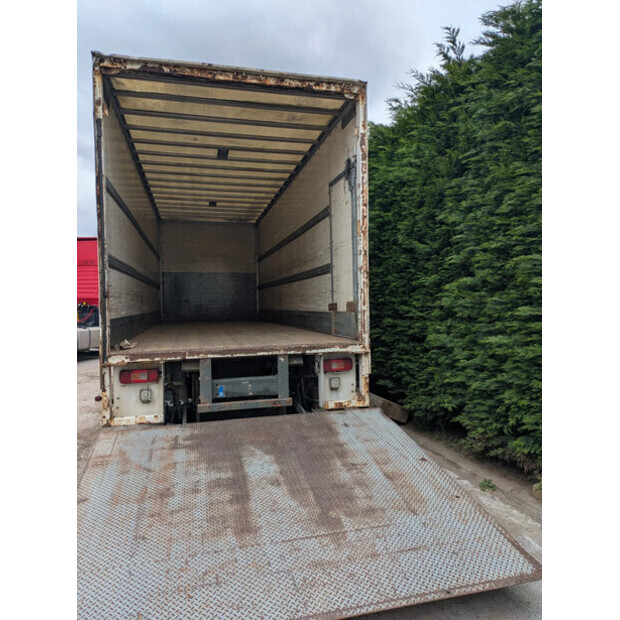 2002 Volvo FM-48184686