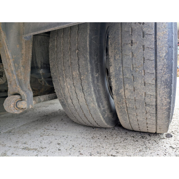 2002 Volvo FM-48184689