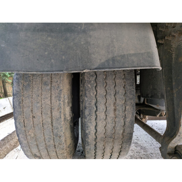 2002 Volvo FM-48184690
