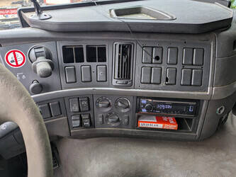 2002-volvo-fm-1468101-48184698