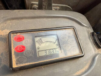 2005-jcb-8032-48184933