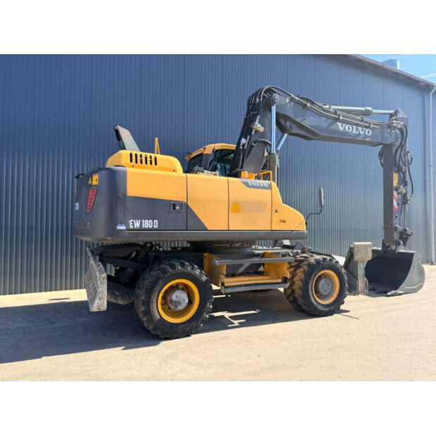 2014 Volvo 180D-48186041