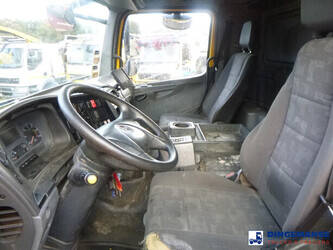 2010-mercedes-benz-axor-1824-1384415-48188334