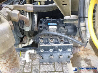 2014-volvo-others-1384457-48188393