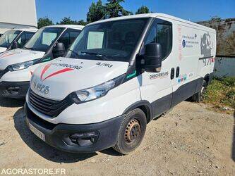 Image de Fourgonnettes 2023 Iveco 35S14N