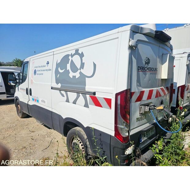 2023 Iveco 35S14N-48199795