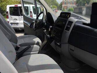 2009-volkswagen-crafter-1468252-48199930